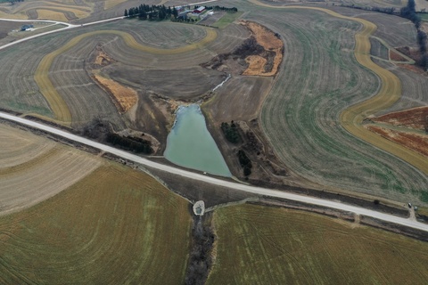 On road structure in the Upper Iowa River Watershed